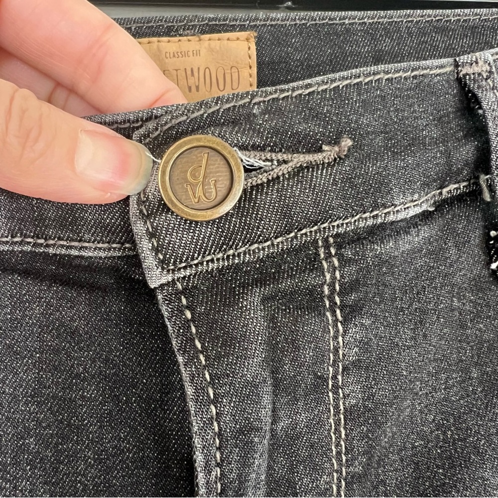 DRIFTWOOD Jackie Black Denim Embroidered Ankle and Pocket Ankle Skinny Jeans - Picture 11 of 16